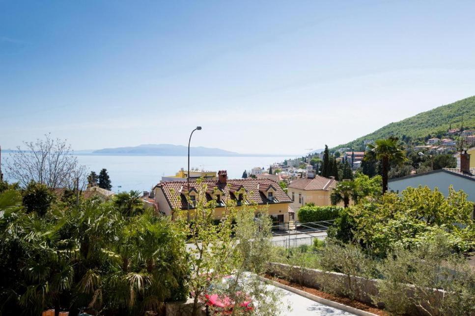 Apartmani Ve-Ro 1 Opatija Buitenkant foto